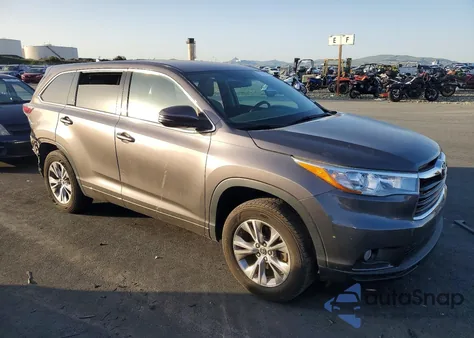 2016 Toyota Highlander Le from USA, damaged, VIN 5TDZKRFH7GS177316